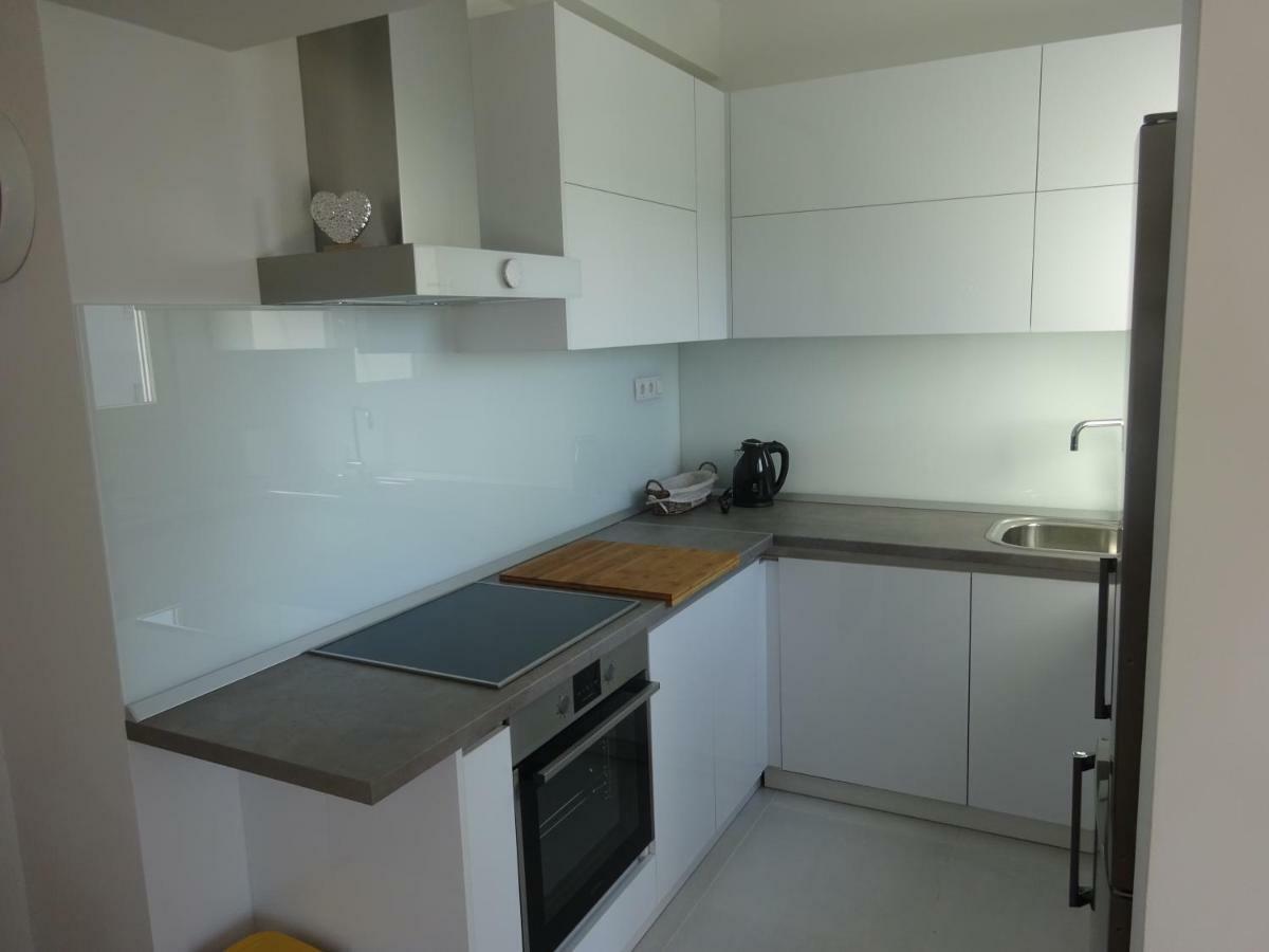 Apartment Duce Omiš Esterno foto