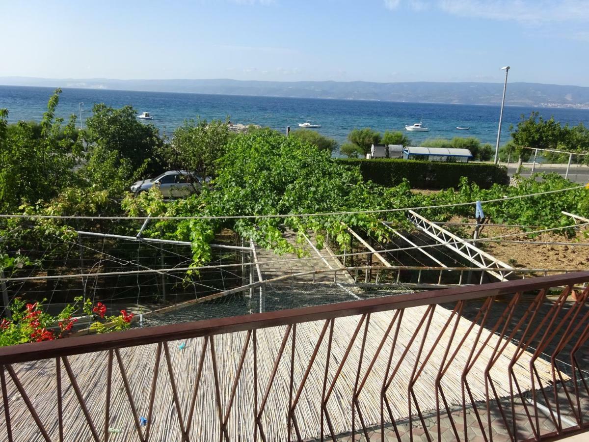 Apartment Duce Omiš Esterno foto